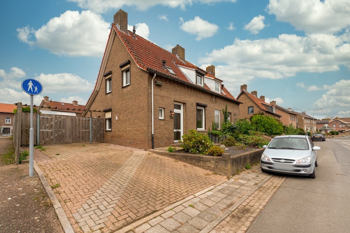 Grootgenhouterstraat 94